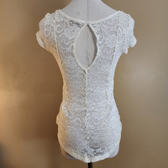 Ivory Floral Lace S/S Top, Women's S - Picture 9 of 13